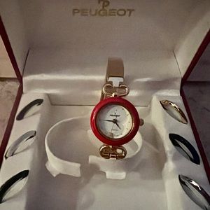 Peugeot Women’s watch brand new needs battery